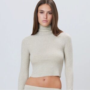 ETERNE Butter Rib Cropped Fitted Turtleneck, grey XS
